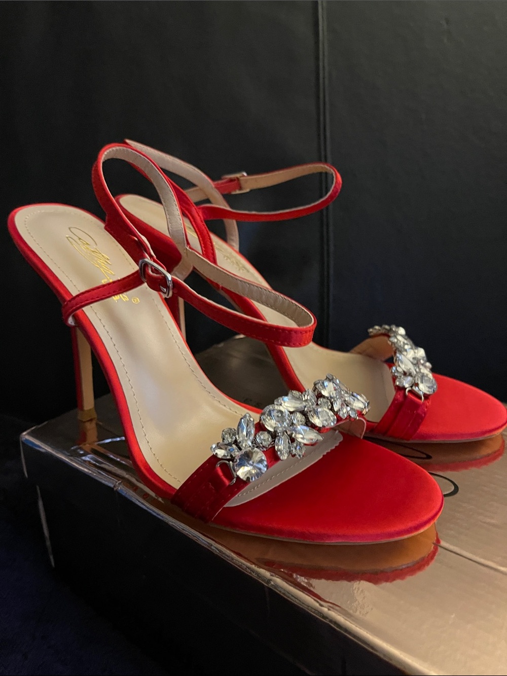 Cathy Din Women’s 4.5” Red Crystal Embellished Ankle Strap Sandals Sz 9 NWB